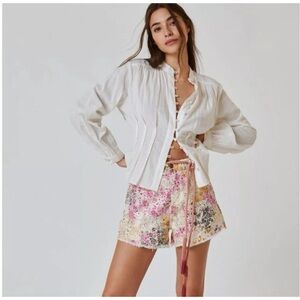 Anthropologie Pilcro Scrunchie Shorts Floral Print Denim High-Waist Size S